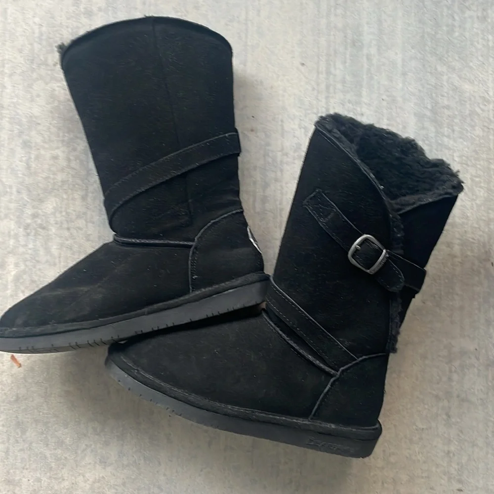 Barepaw boots Sz 6 black Tatum solids